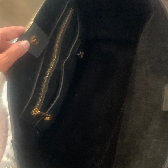 Mulberry Willow tote with zip out clutch - Picture 7 of 8